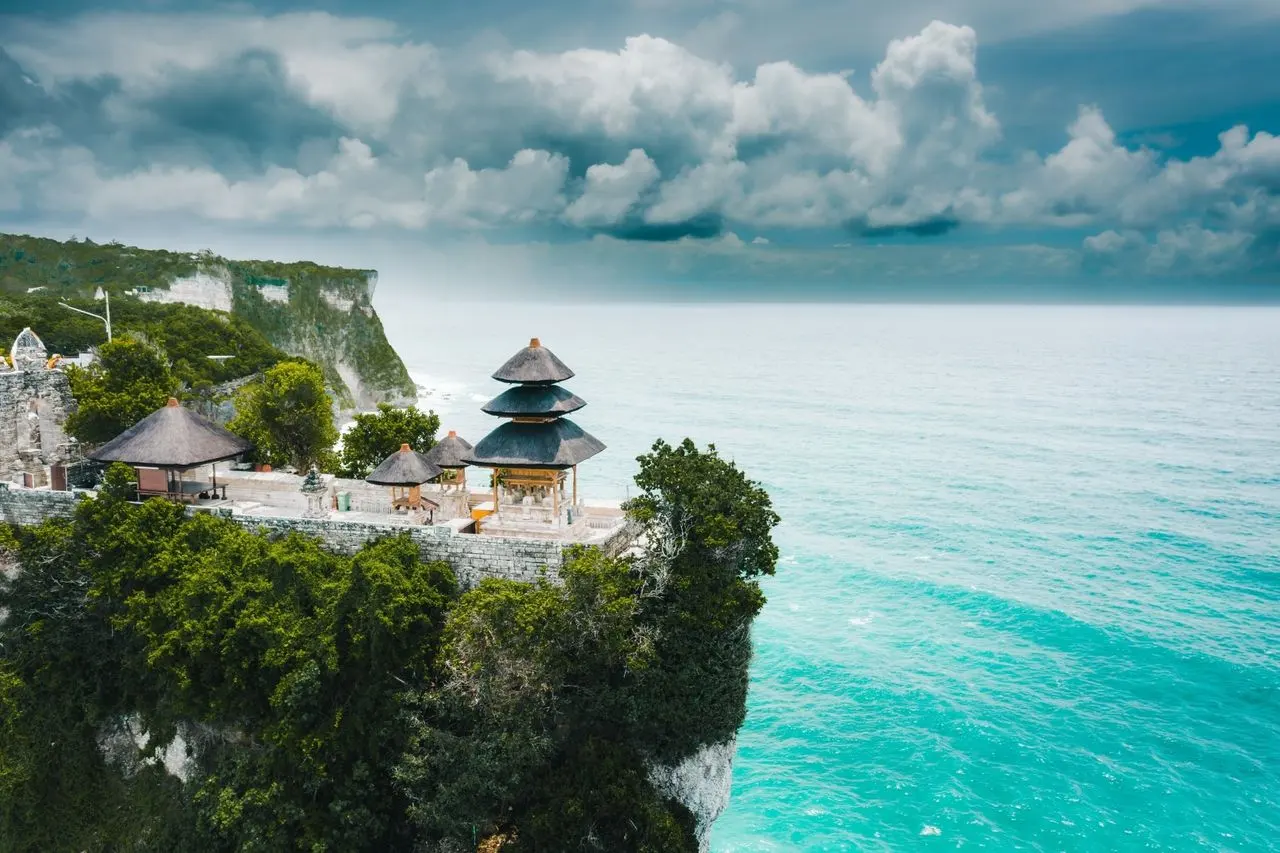 Bali clifftop temple above turquoise water